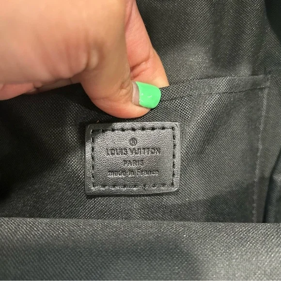 LOUIS VUITTON - Monogram Palm Springs PM - Picture 8 of 14